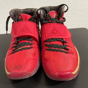 Size 10 Kyrie Irving’s